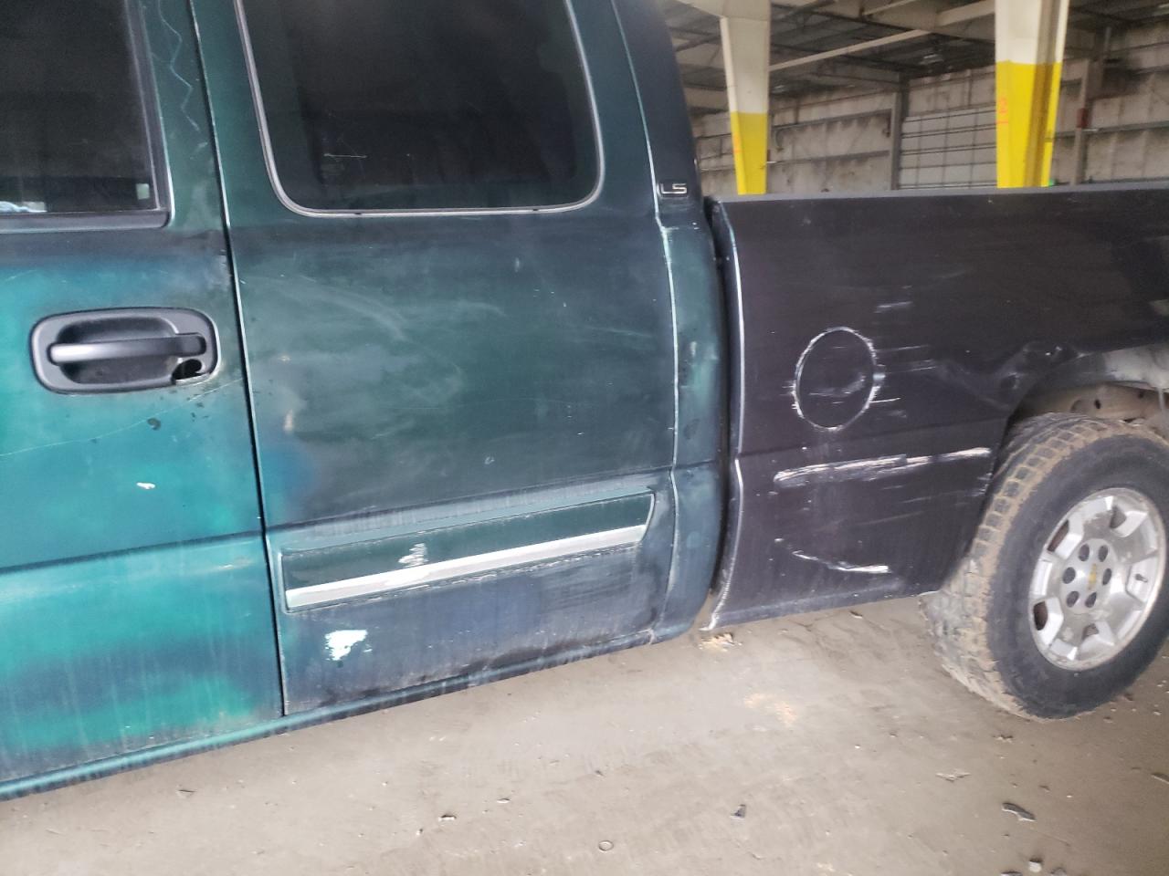 Photo 10 from auction – 2005 CHEVROLET SILVERADO with VIN 1GCEK19B85E326181