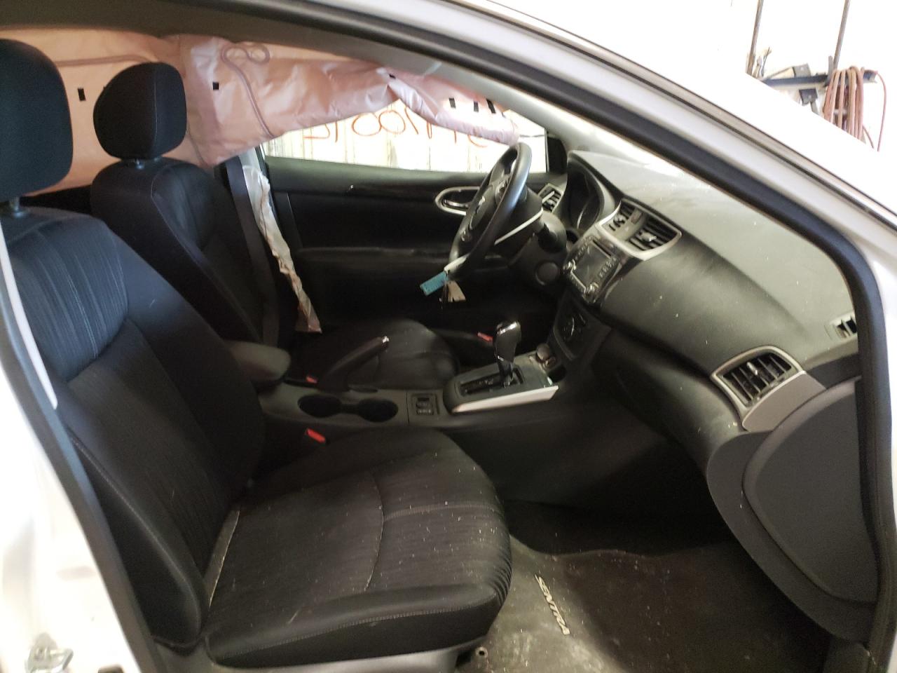 Photo 5 from auction – 2018 NISSAN SENTRA S with VIN 3N1AB7AP2JY337282