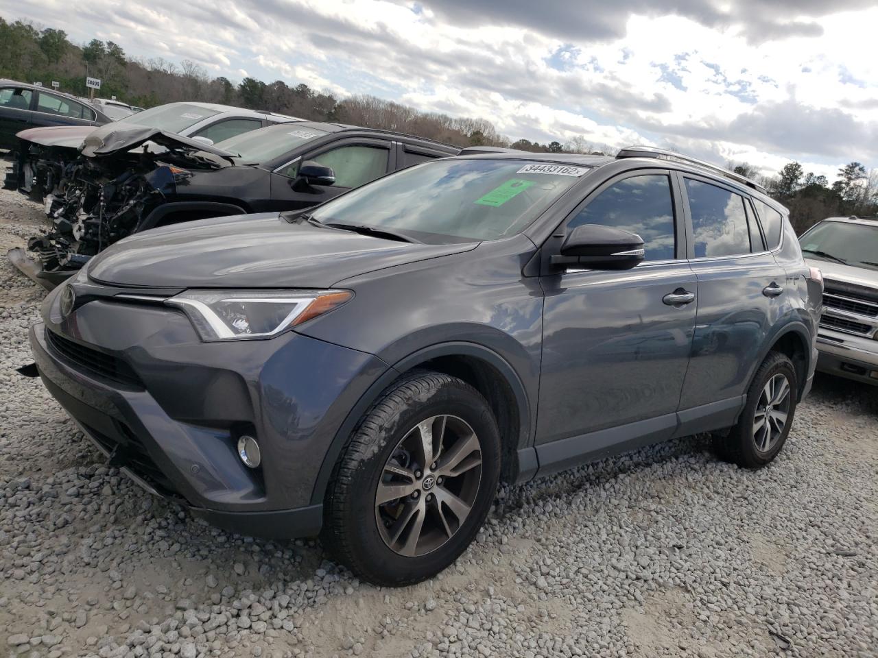 Photo 2 from auction – 2018 TOYOTA RAV4 ADVEN with VIN 2T3WFREV2JW491802