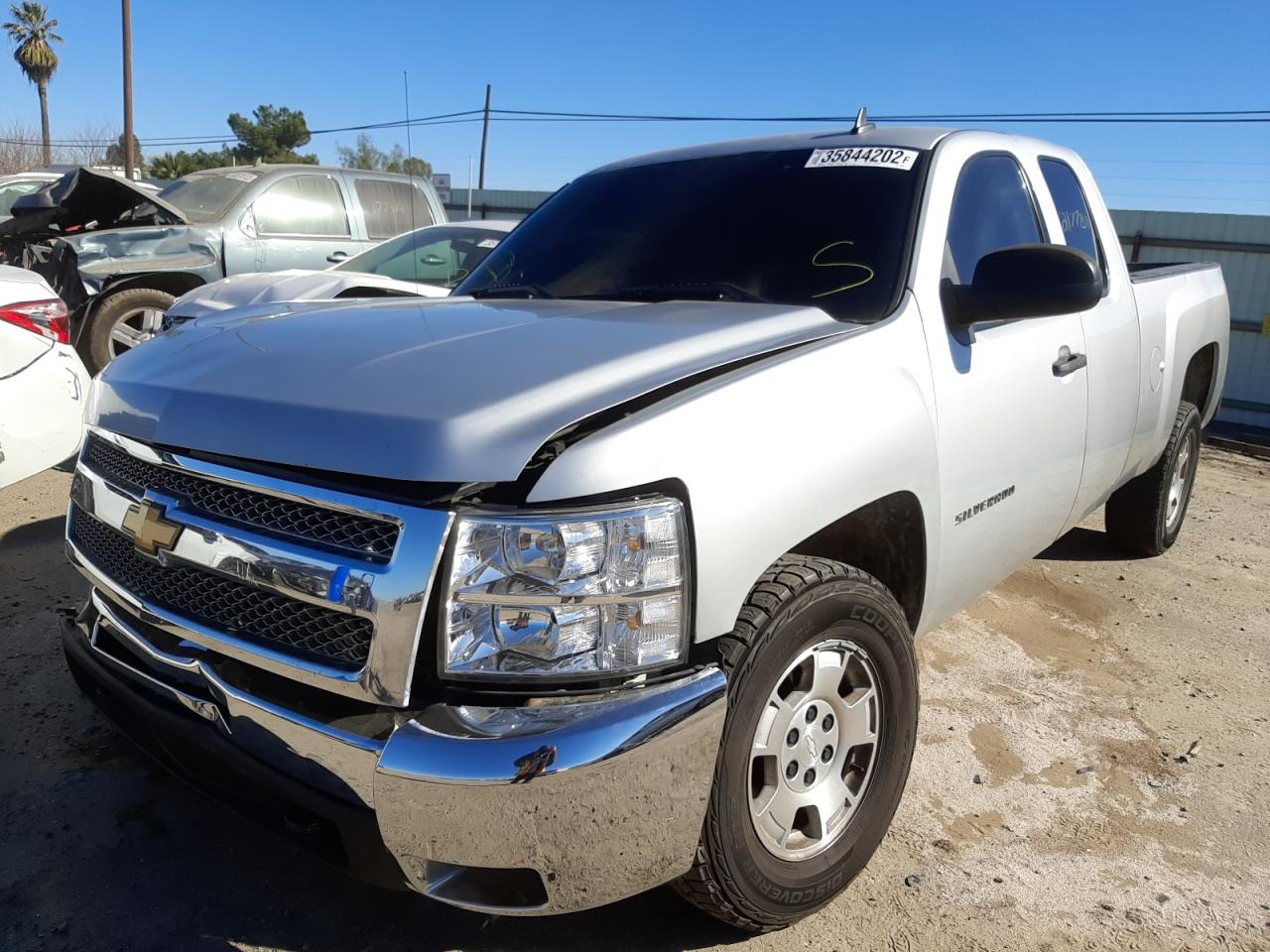 Photo 2 from auction – 2012 CHEVROLET SILVERADO with VIN 1GCRKSE71CZ239902