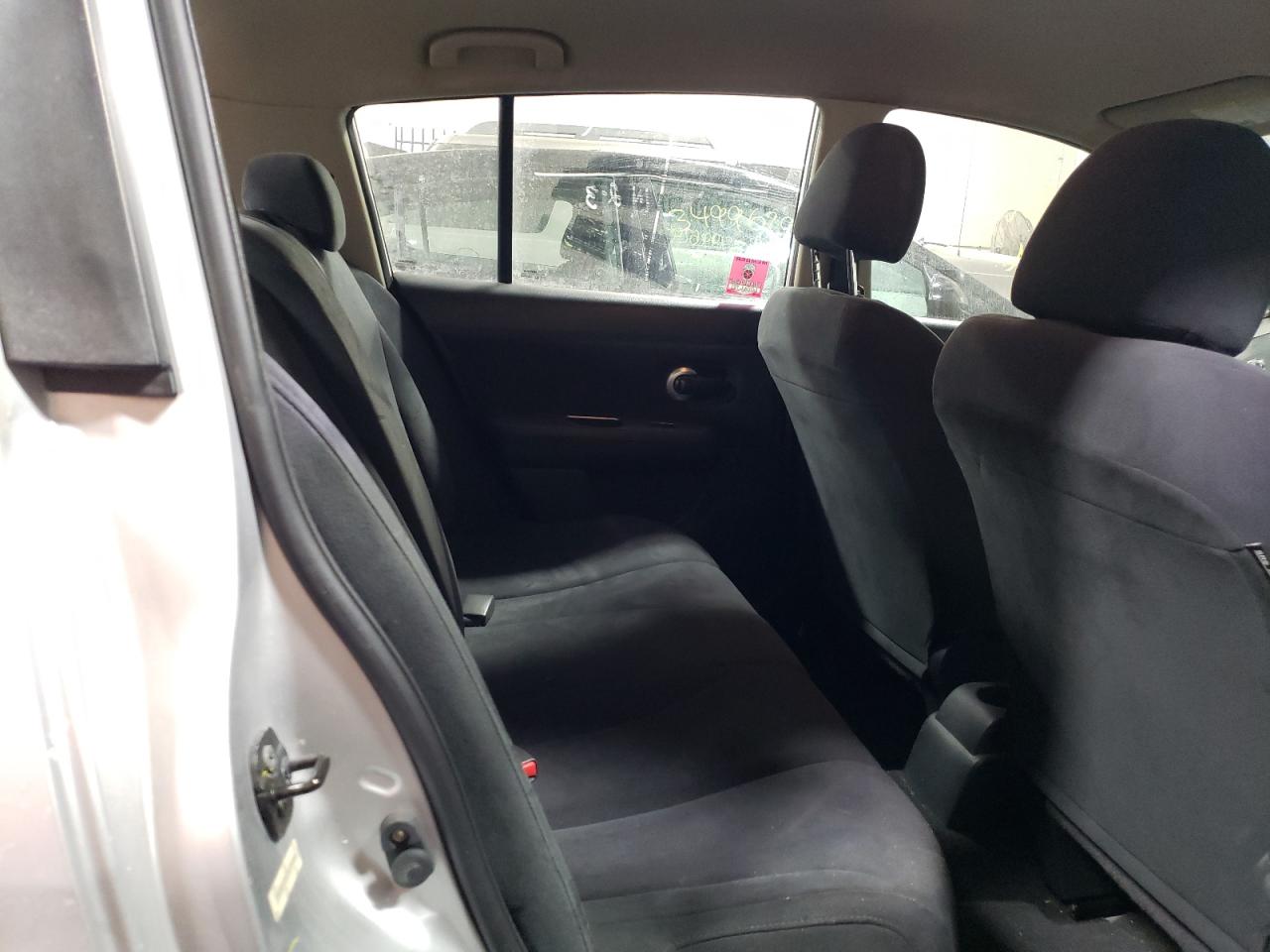 Photo 6 from auction – 2007 NISSAN VERSA S with VIN 3N1BC13E27L376566