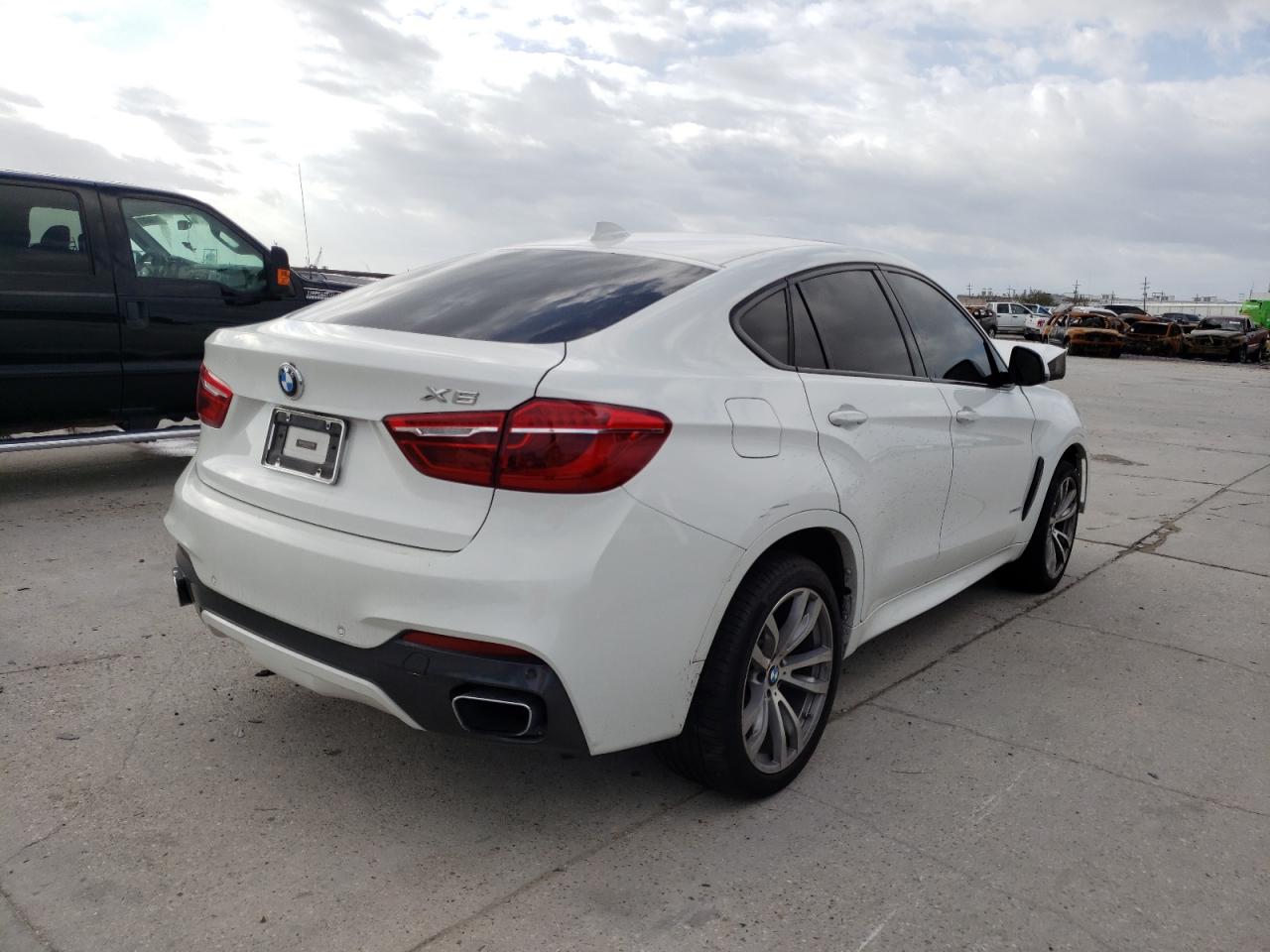 Photo 4 from auction – 2015 BMW X6 SDRIVE3 with VIN 5UXKU0C54F0F91934
