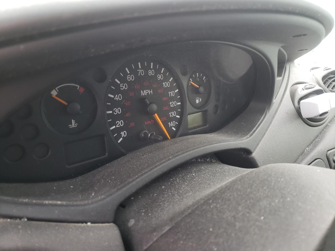 Photo 8 from auction – 2001 FORD FOCUS SE with VIN 1FAFP34P91W365361