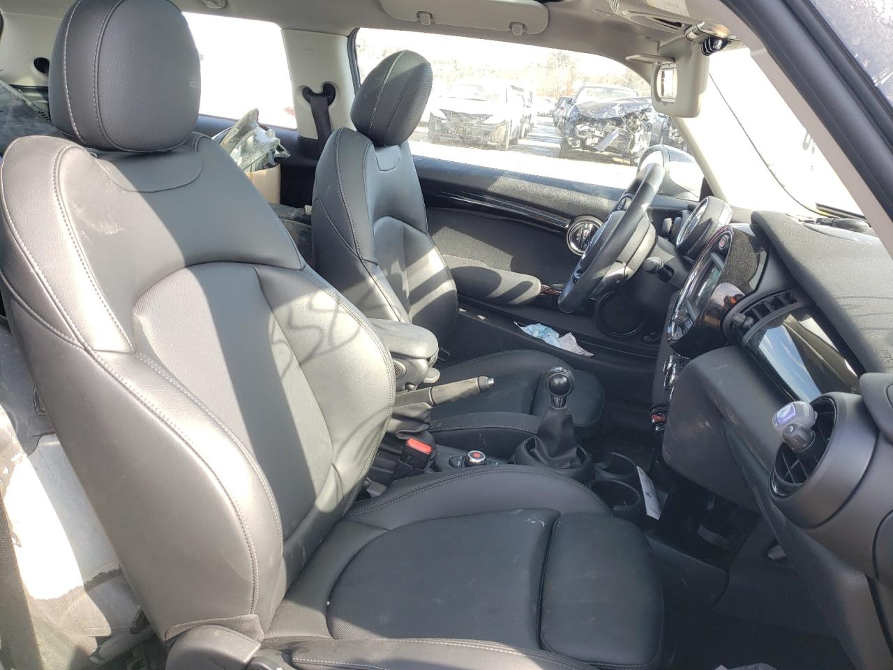 Photo 5 from auction – 2019 MINI COOPER with VIN WMWXP5C56K2H91074
