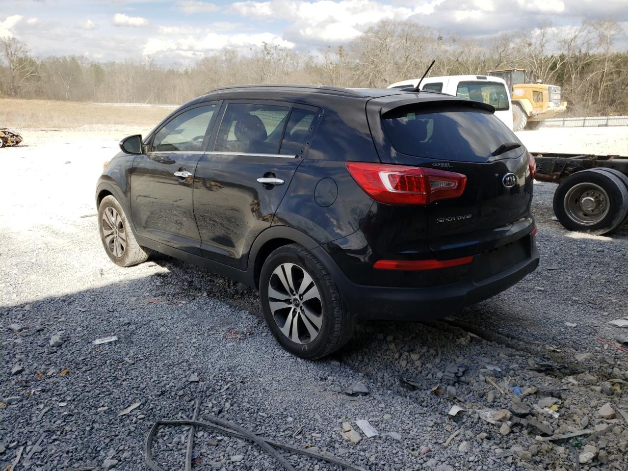Photo 3 from auction – 2011 KIA SPORTAGE E with VIN KNDPC3A21B7110024