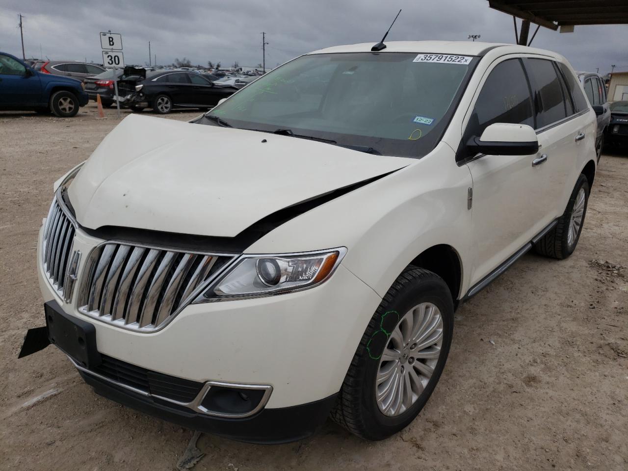 Photo 2 from auction – 2012 LINCOLN MKX with VIN 2LMDJ6JK9CBL03671