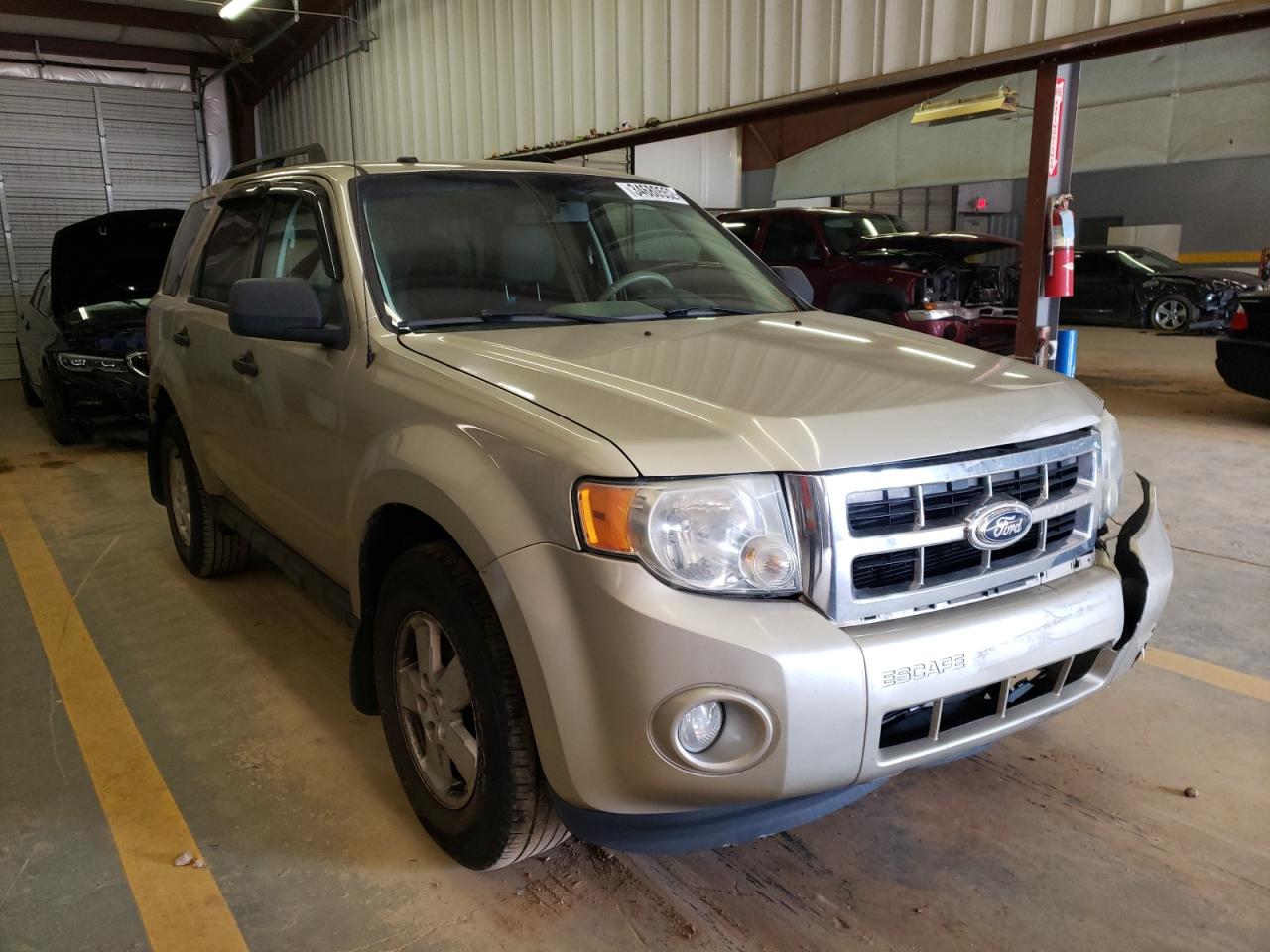 FORD ESCAPE XLT 2010 with VIN 1FMCU0DG3AKB06937 - Photo from auction