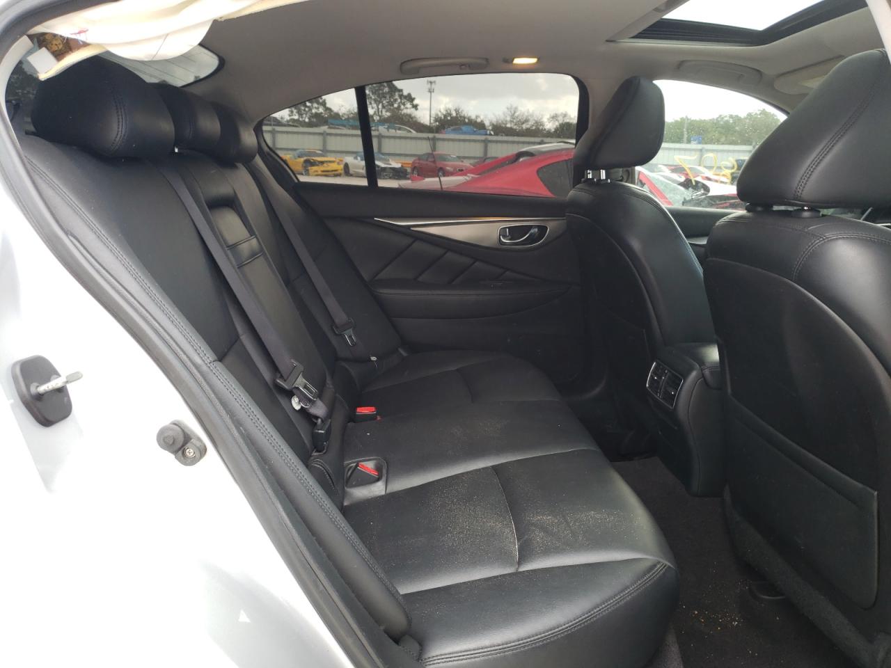 Photo 6 from auction – 2017 INFINITI Q50 PREMIU with VIN JN1EV7AP2HM741057