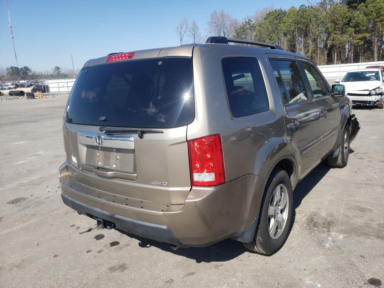 Photo 4 from auction – 2011 HONDA PILOT with VIN 5FNYF4H49BB056748
