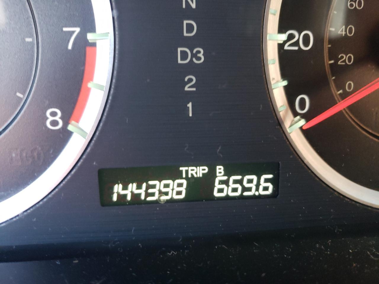 Photo 8 from auction – 2010 HONDA ACCORD EX with VIN 1HGCS1B73AA014429
