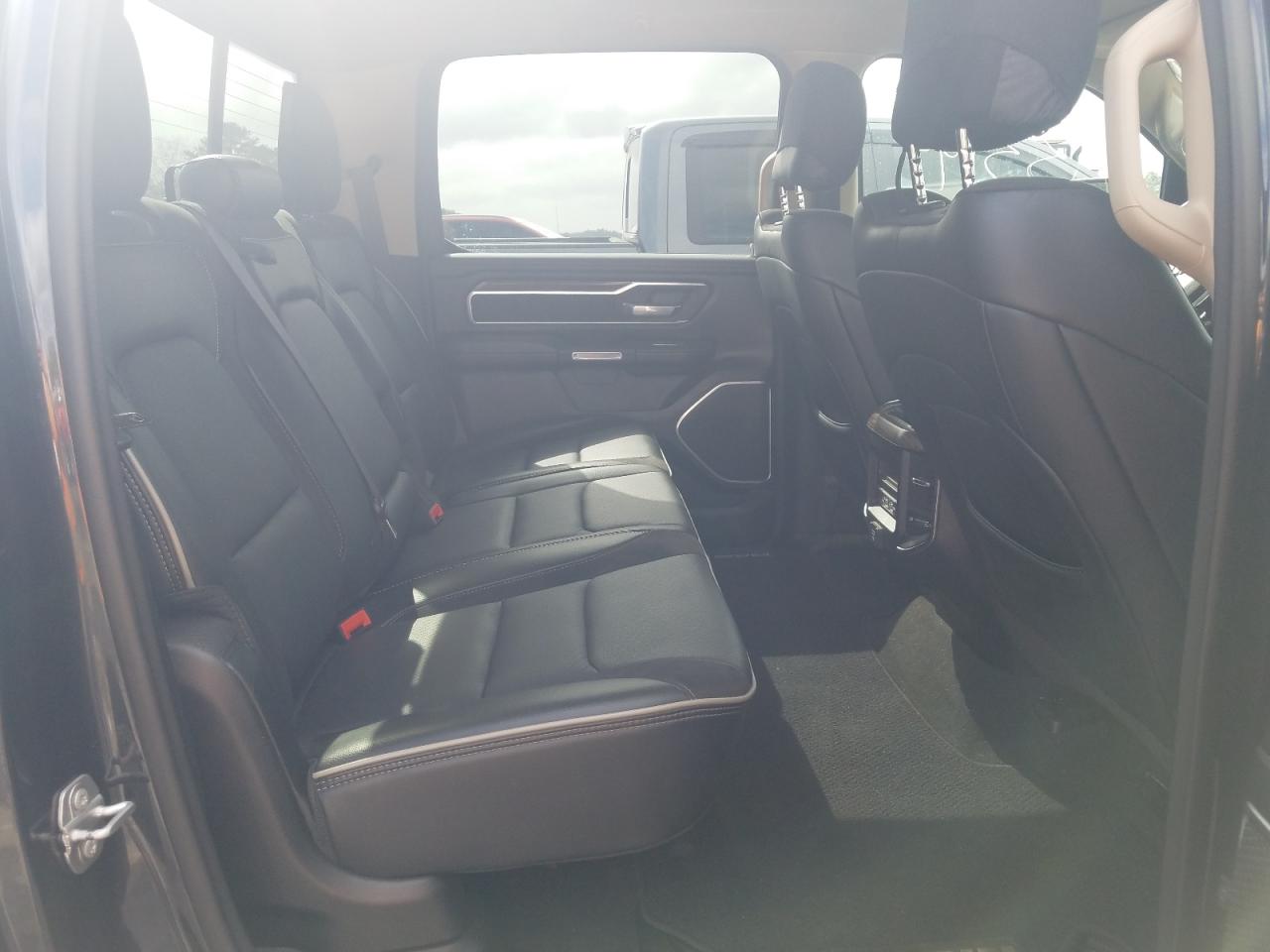 Photo 6 from auction – 2020 RAM 1500 LARAM with VIN 1C6SRFJTXLN393479
