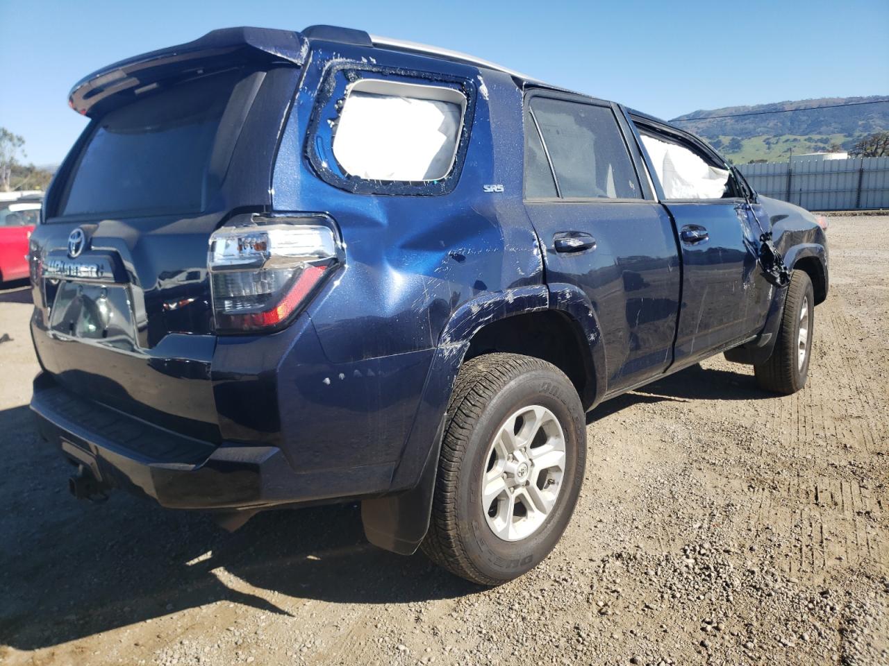 Photo 4 from auction – 2021 TOYOTA 4RUNNER SR with VIN JTEMU5JR2M5950798
