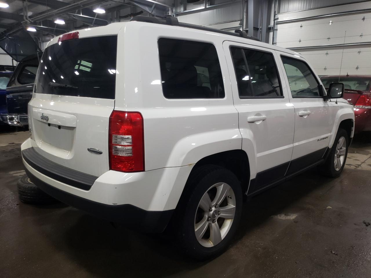 Photo 4 from auction – 2012 JEEP PATRIOT LA with VIN 1C4NJRFB0CD577950