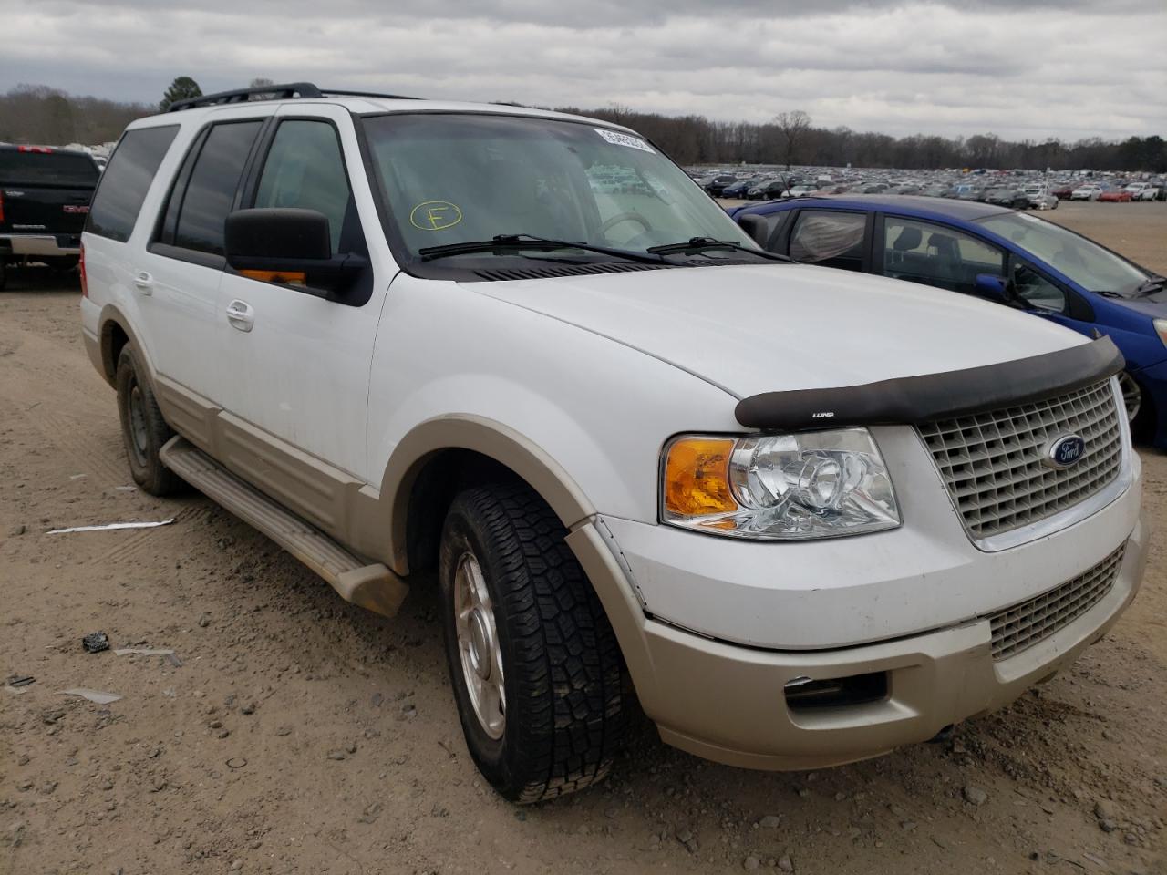 FORD EXPEDITION 2005 with VIN 1FMFU18505LA98033 - Photo from auction