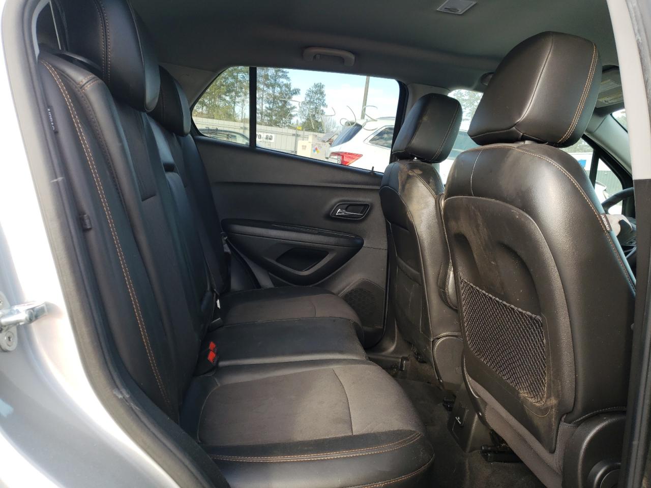 Photo 6 from auction – 2019 CHEVROLET TRAX 1LT with VIN KL7CJLSBXKB962000