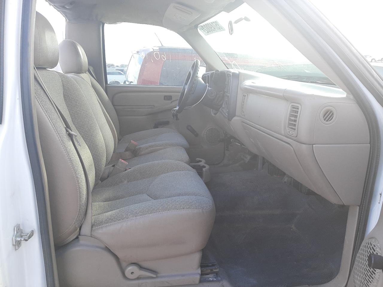 Photo 5 from auction – 2006 CHEVROLET SILVERADO with VIN 1GCHC24D56E222581