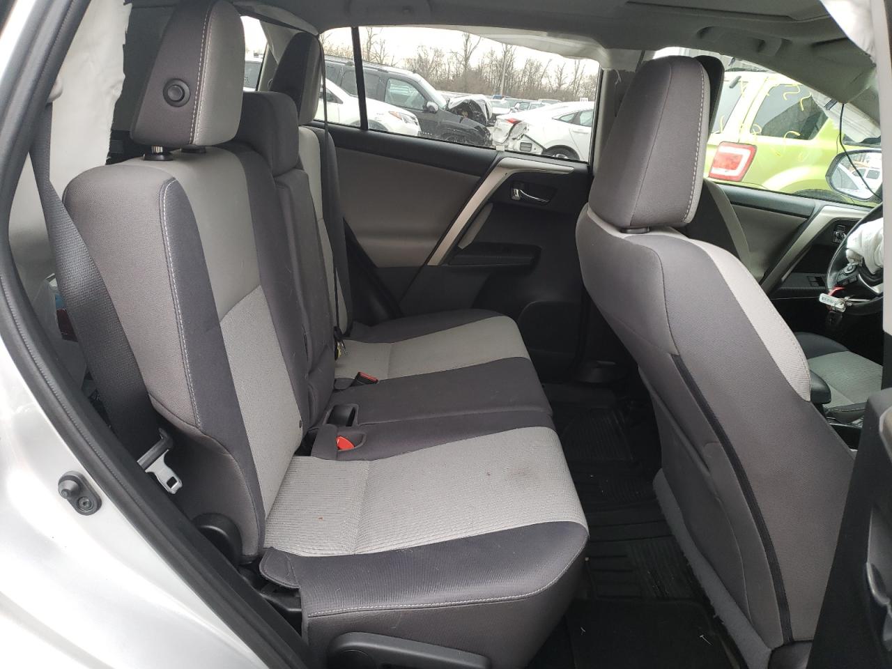 Photo 6 from auction – 2014 TOYOTA RAV4 XLE with VIN 2T3RFREV0EW159599
