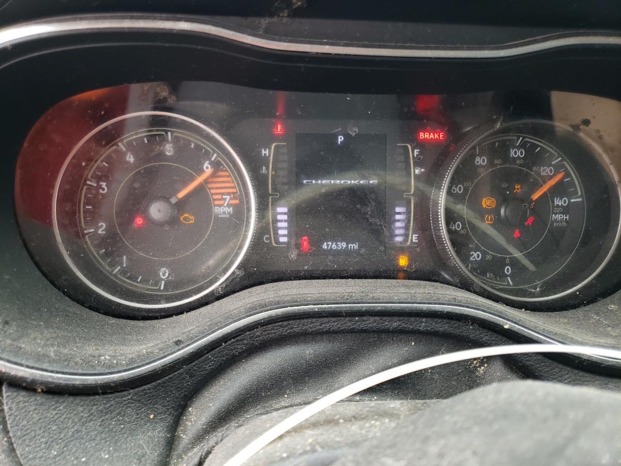 Photo 8 from auction – 2019 JEEP CHEROKEE L with VIN 1C4PJLCB2KD205843