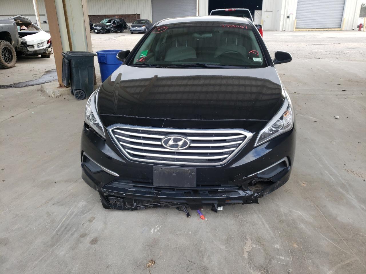 Photo 9 from auction – 2016 HYUNDAI SONATA SE with VIN 5NPE24AF1GH356755