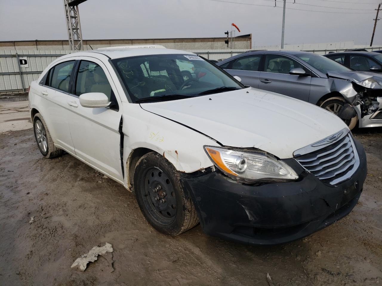 CHRYSLER 200 LX 2013 с VIN 1C3CCBAB6DN588869 - Фото с аукциона