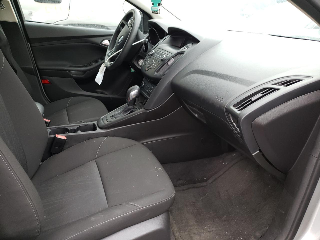 Photo 5 from auction – 2018 FORD FOCUS SE with VIN 1FADP3K23JL316625