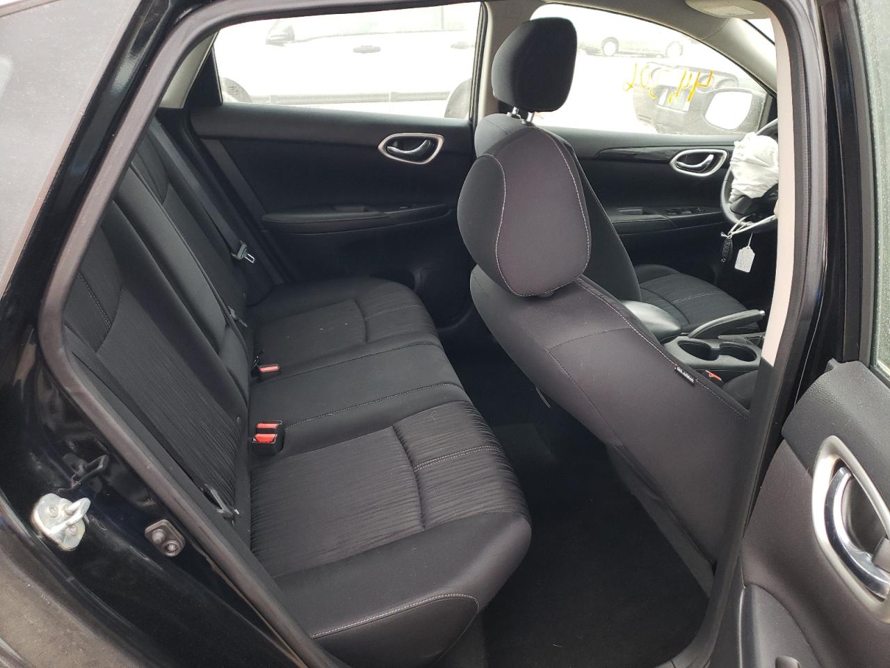 Photo 6 from auction – 2016 NISSAN SENTRA S with VIN 3N1AB7AP9GL670682