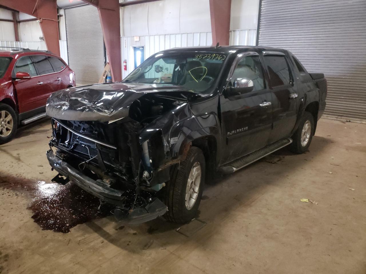 Photo 2 from auction – 2010 CHEVROLET AVALANCHE with VIN 3GNVKFE04AG274169