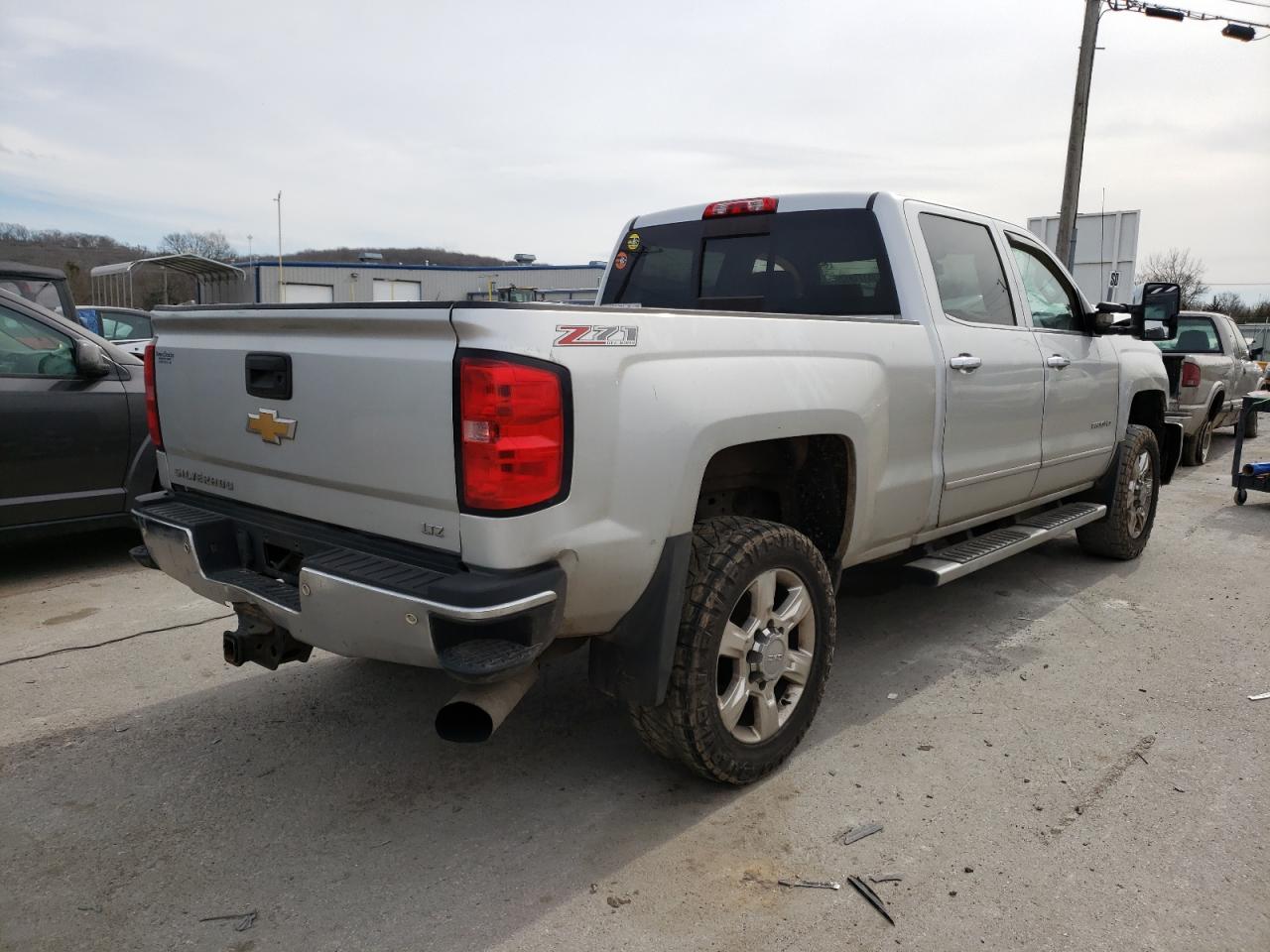 Photo 17 from auction – 2015 CHEVROLET SILVERADO with VIN 1GC1KWE86FF623984