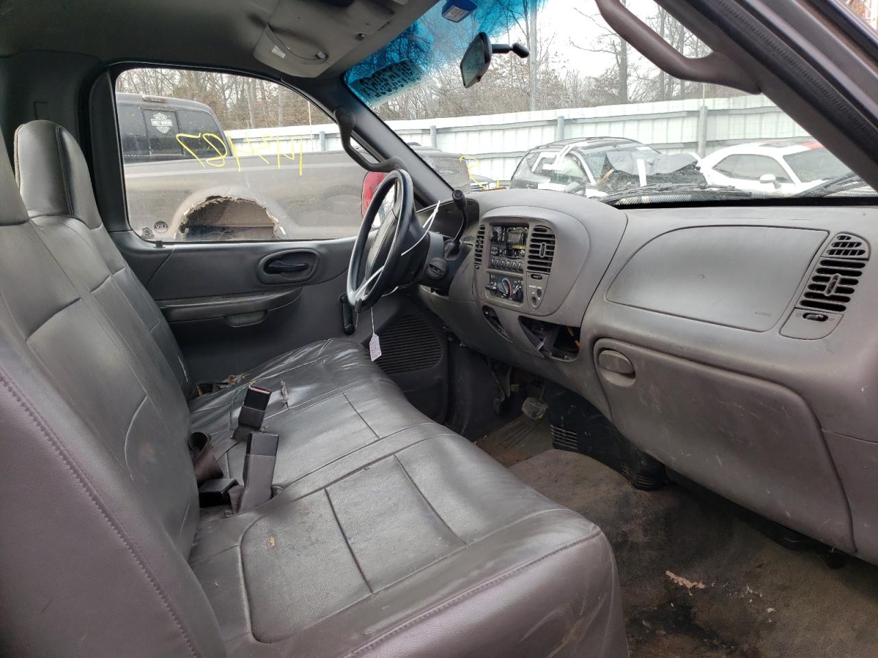 Photo 5 from auction – 2002 FORD F150 with VIN 1FTRF17212NA02381
