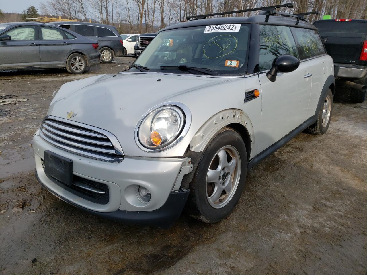Photo 2 from auction – 2011 MINI COOPER CLU with VIN WMWZF3C58BTX82335