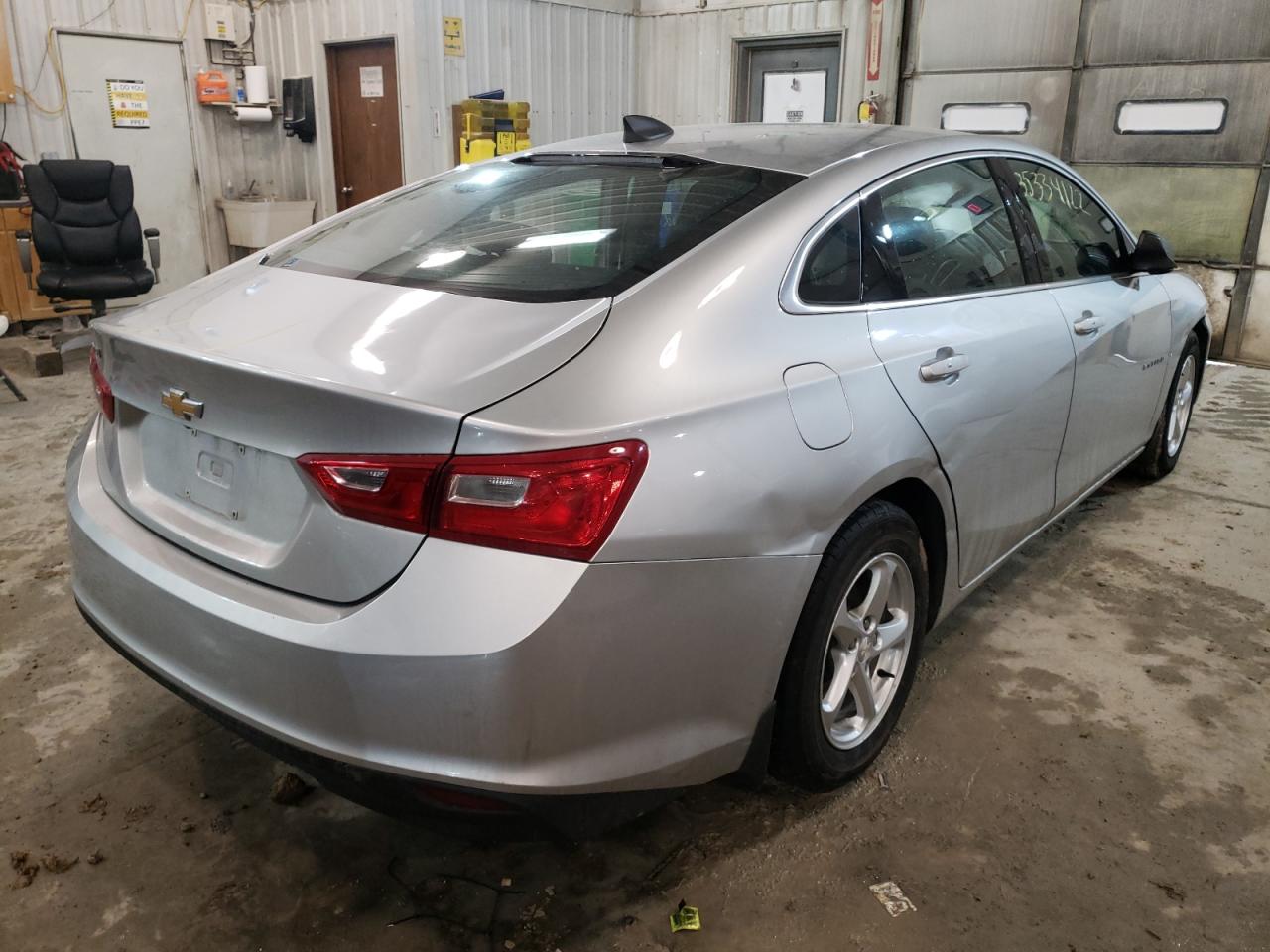 Photo 4 from auction – 2017 CHEVROLET MALIBU LS with VIN 1G1ZB5ST0HF250524
