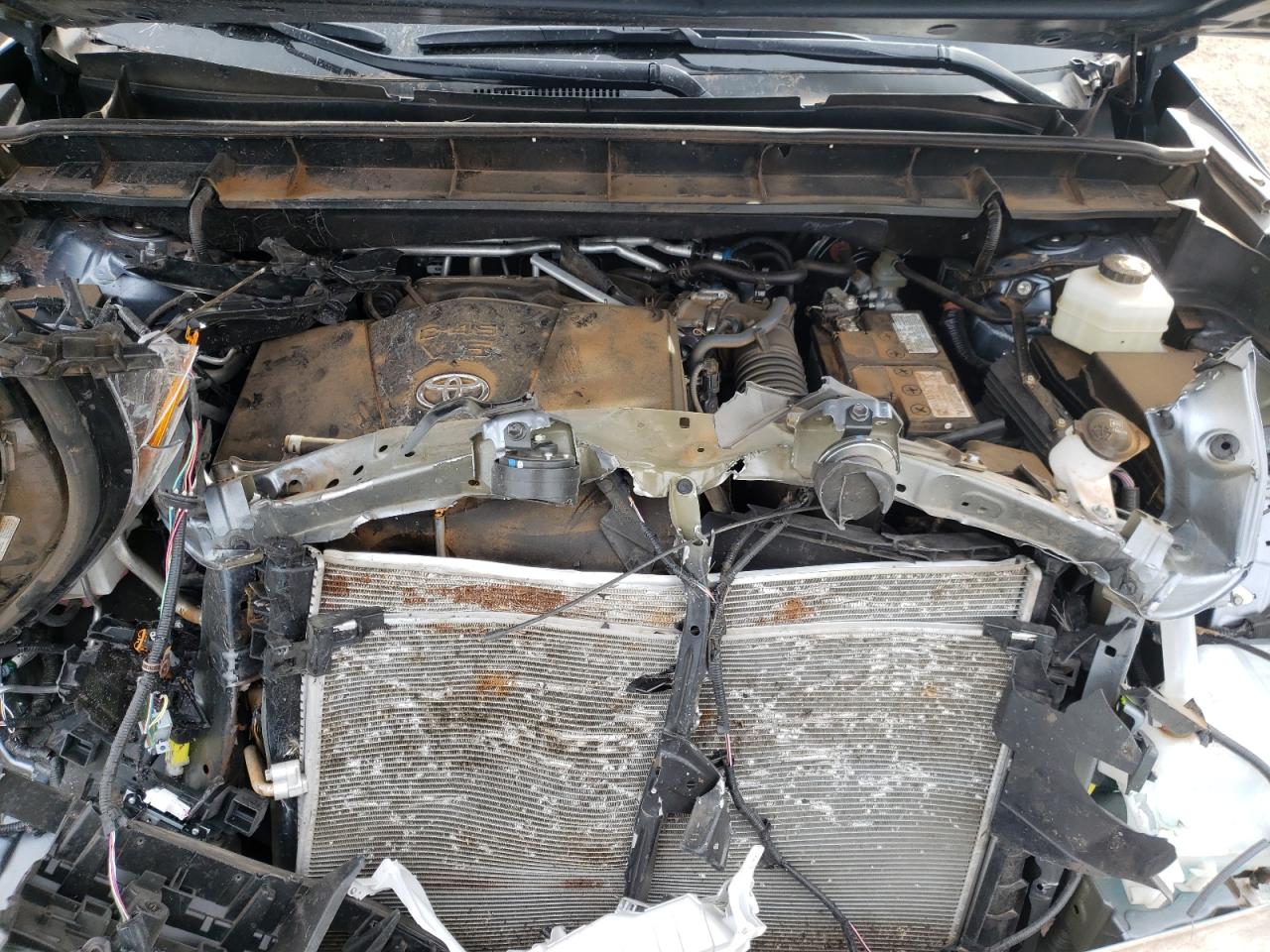 Photo 7 from auction – 2021 TOYOTA HIGHLANDER with VIN 5TDBZRBH3MS109853