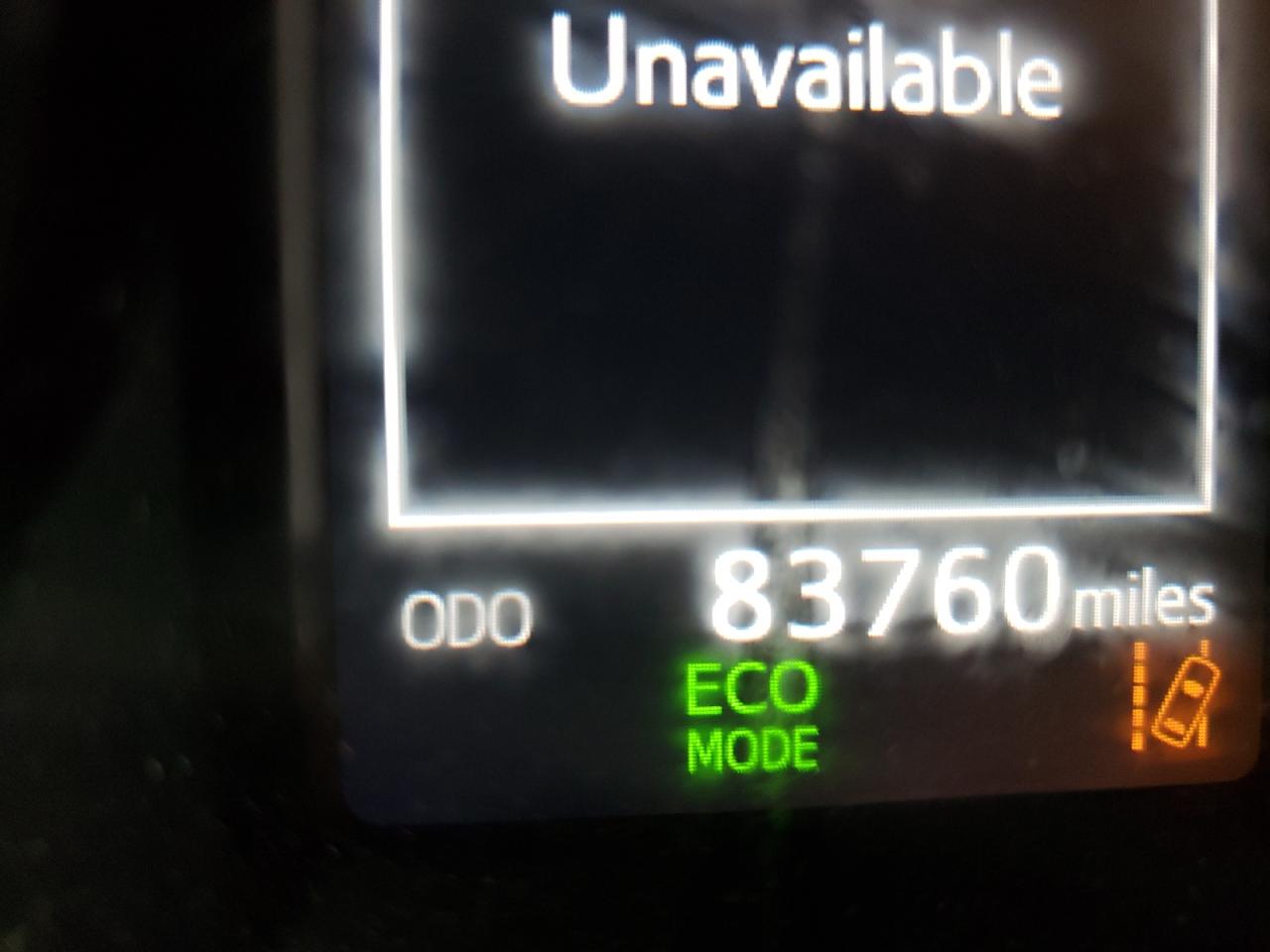 Photo 8 from auction – 2017 TOYOTA RAV4 LE with VIN JTMZFREV5HJ703579