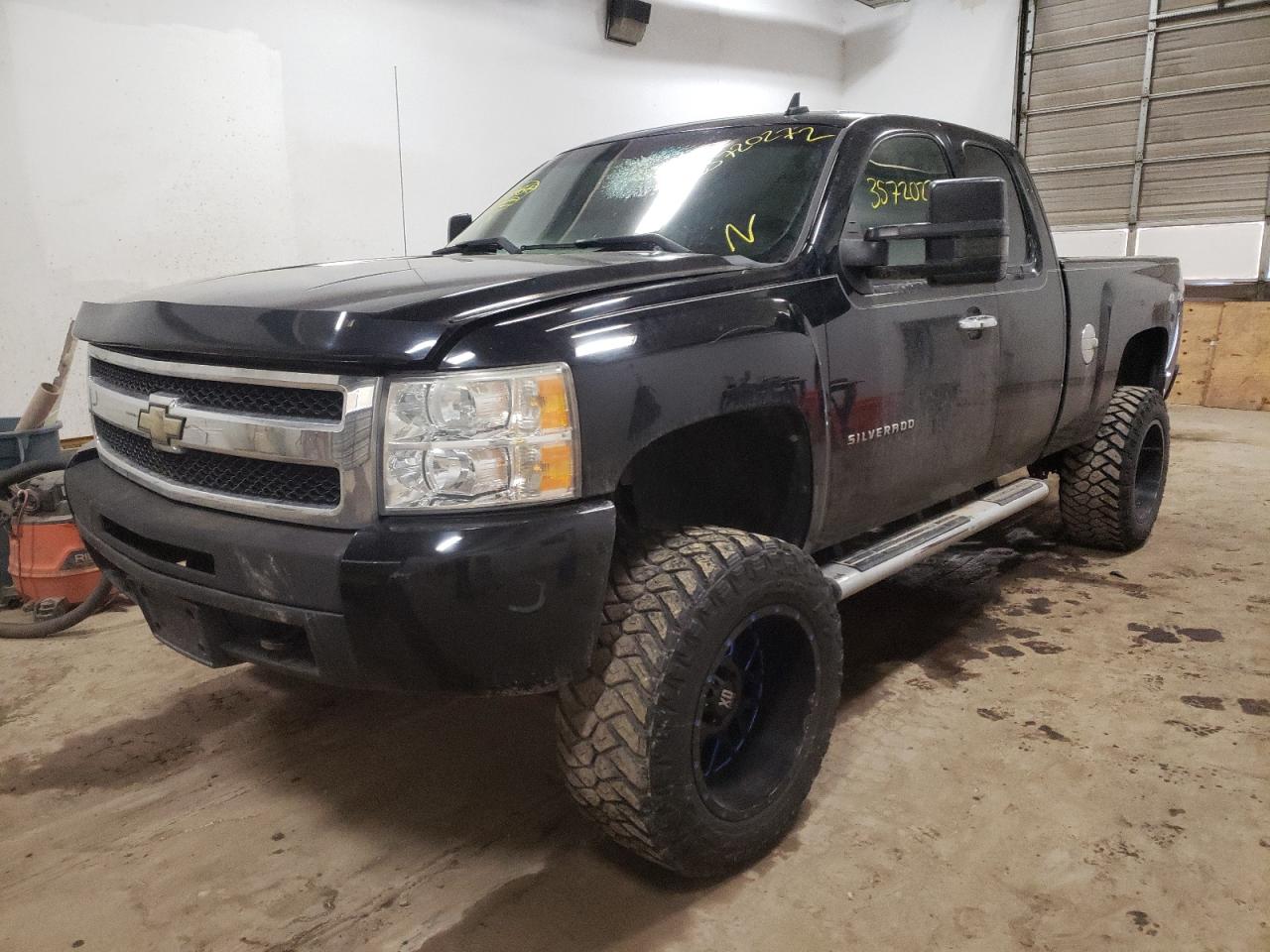 Photo 2 from auction – 2010 CHEVROLET SILVERADO with VIN 1GCSKSE34AZ117336