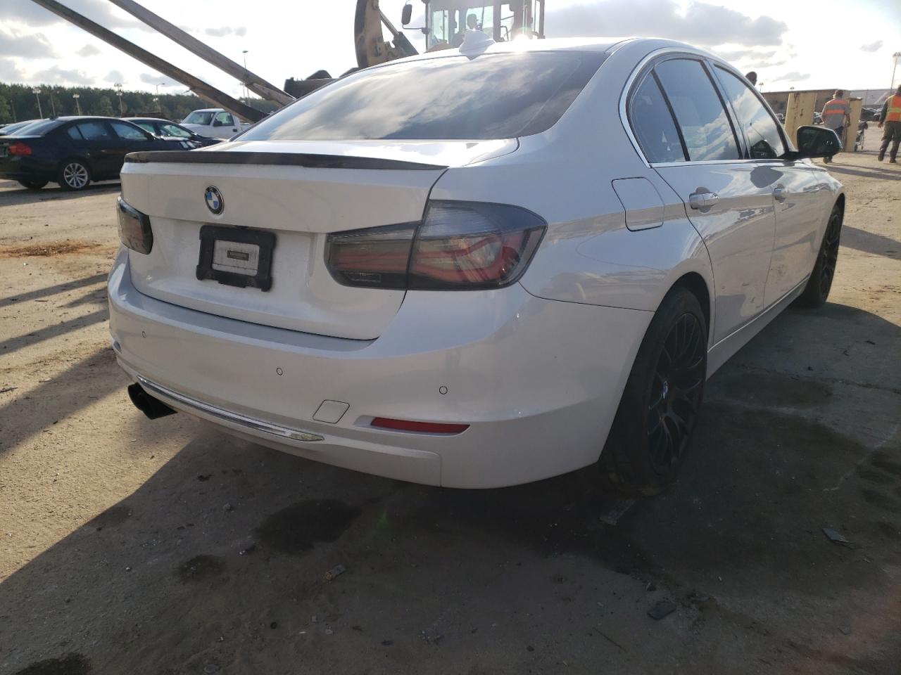 Photo 4 from auction – 2014 BMW 328 I with VIN WBA3A5C58EJ463095