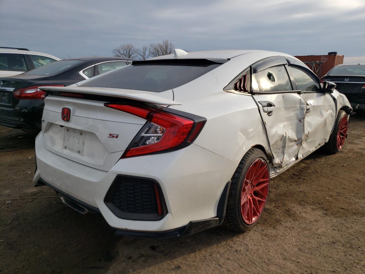 Photo 4 from auction – 2017 HONDA CIVIC SI with VIN 2HGFC1E50HH701108