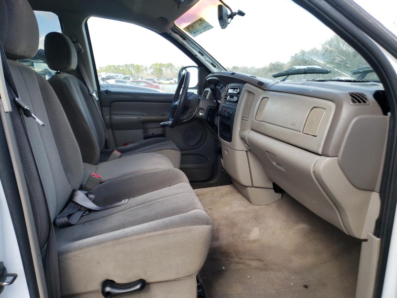 Photo 5 from auction – 2002 DODGE RAM 1500 with VIN 1D7HA18N82S526718