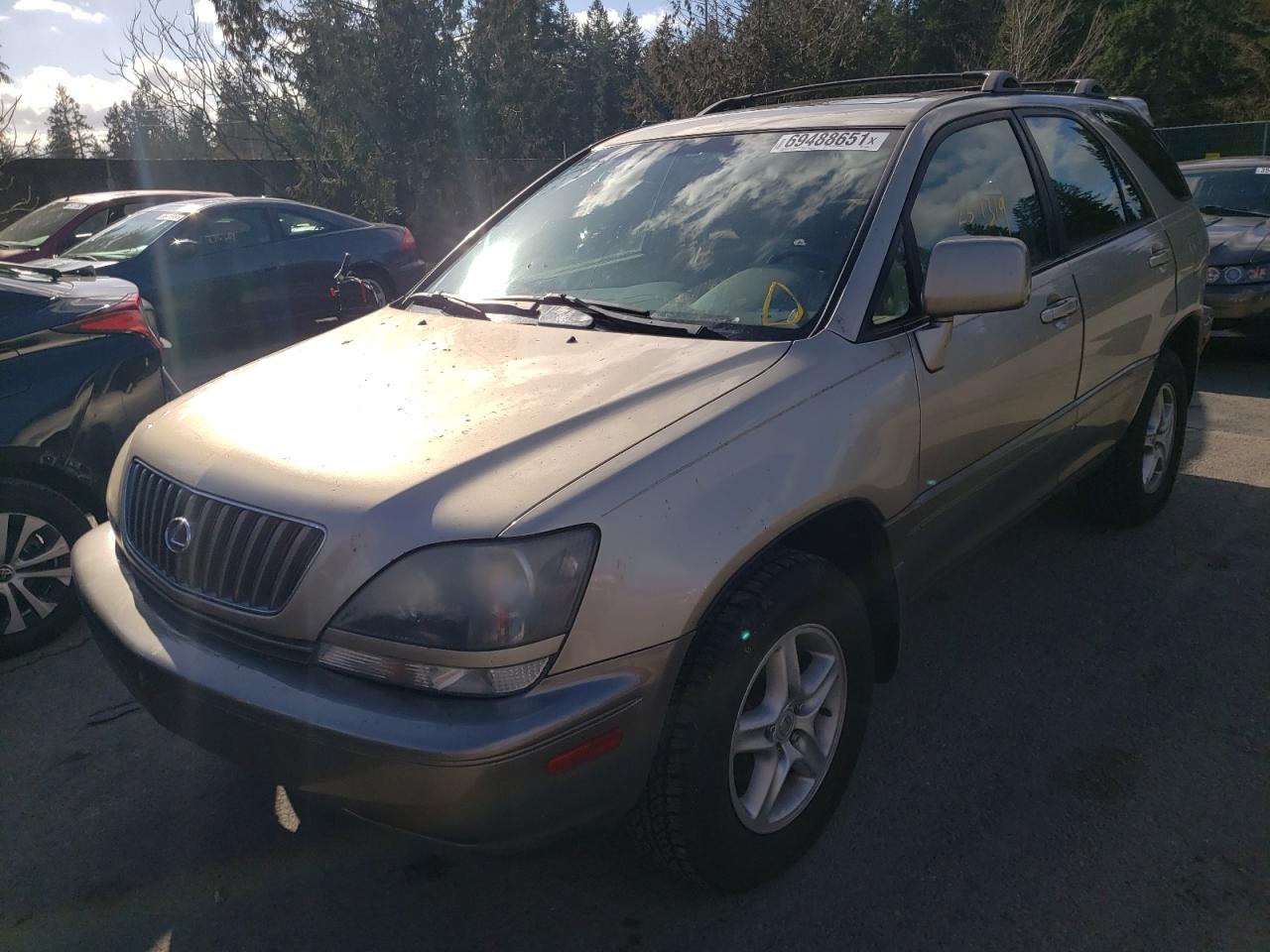 Photo 2 from auction – 2000 LEXUS RX 300 with VIN JT6HF10UXY0149268