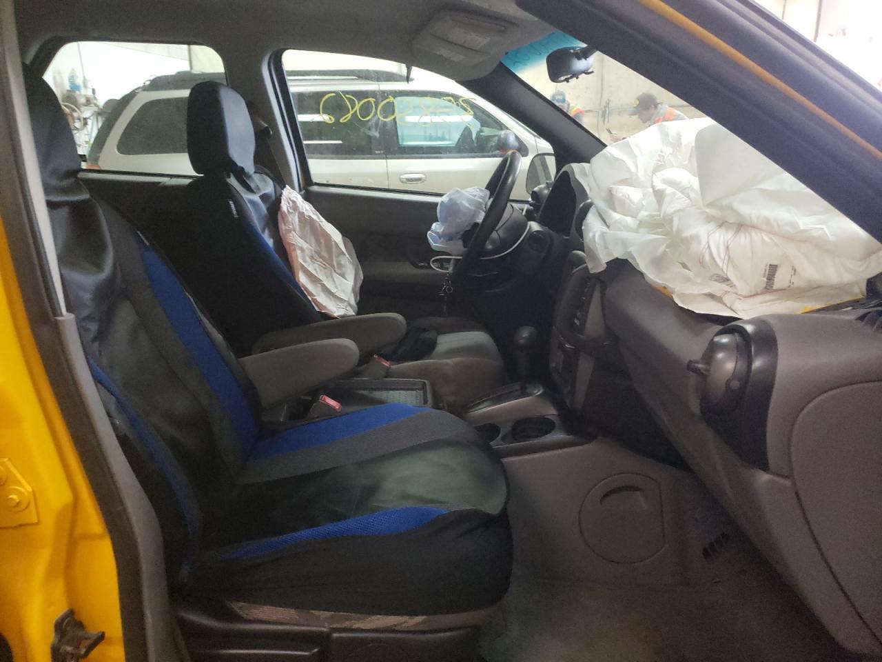 Photo 5 from auction – 2003 PONTIAC AZTEK with VIN 3G7DA03E63S546657