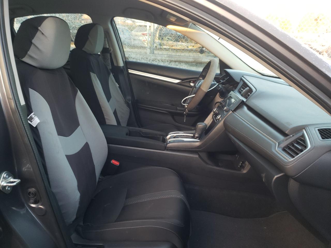 Photo 5 from auction – 2016 HONDA CIVIC LX with VIN 19XFC2F59GE081906