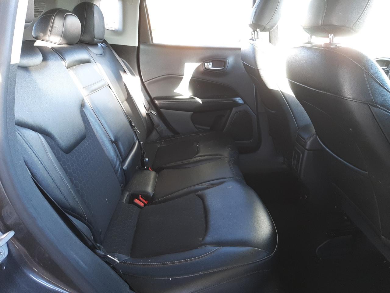 Photo 6 from auction – 2018 JEEP COMPASS LA with VIN 3C4NJDBB8JT161273