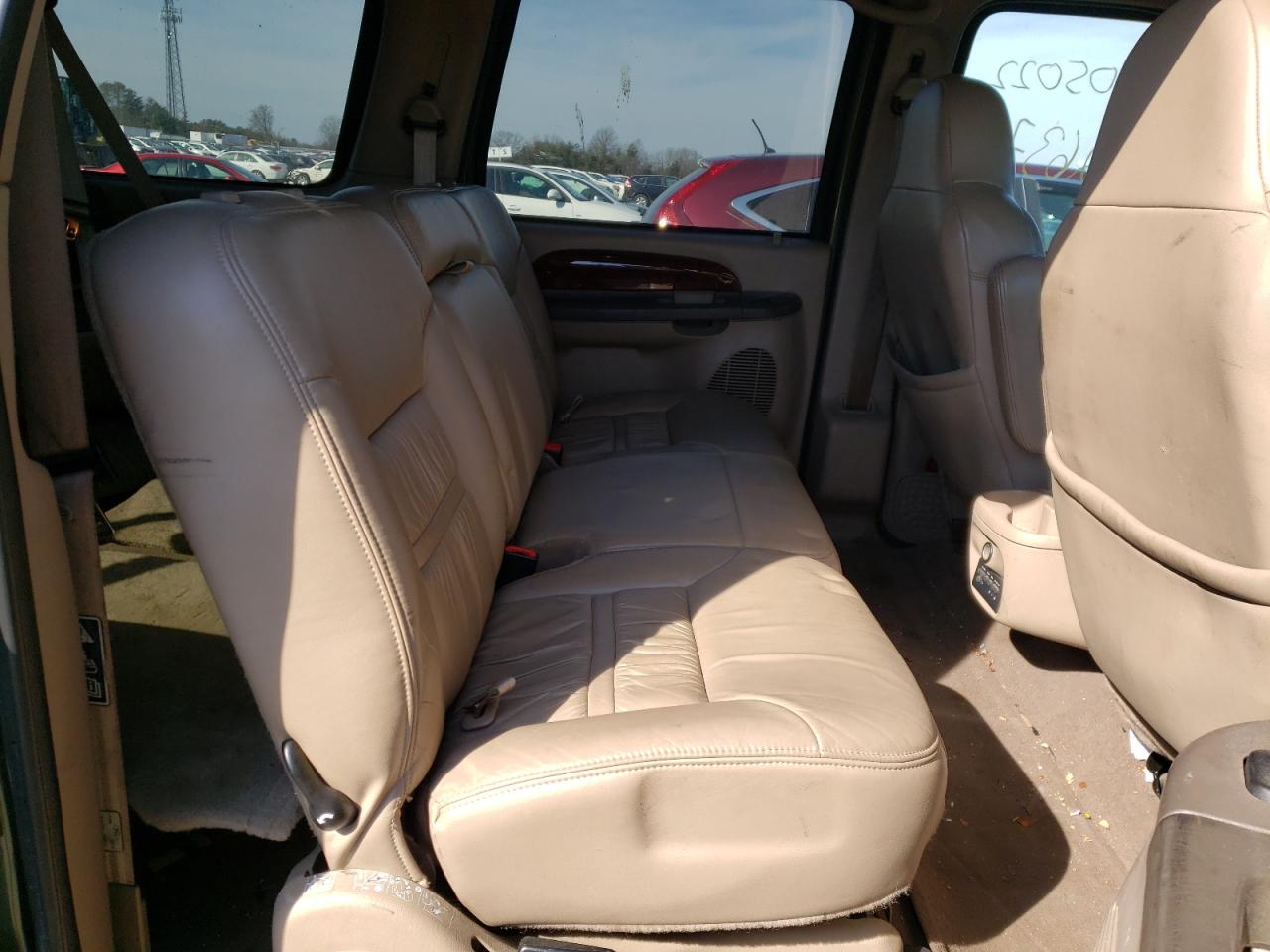 Photo 6 from auction – 2004 FORD EXCURSION with VIN 1FMNU43S91ED43016