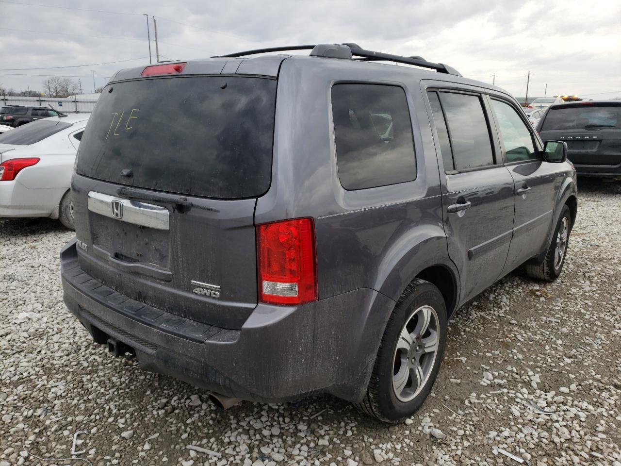 Photo 4 from auction – 2015 HONDA PILOT SE with VIN 5FNYF4H35FB069199