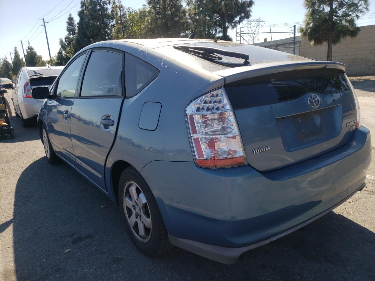 Photo 3 from auction – 2008 TOYOTA PRIUS with VIN JTDKB20U587737845