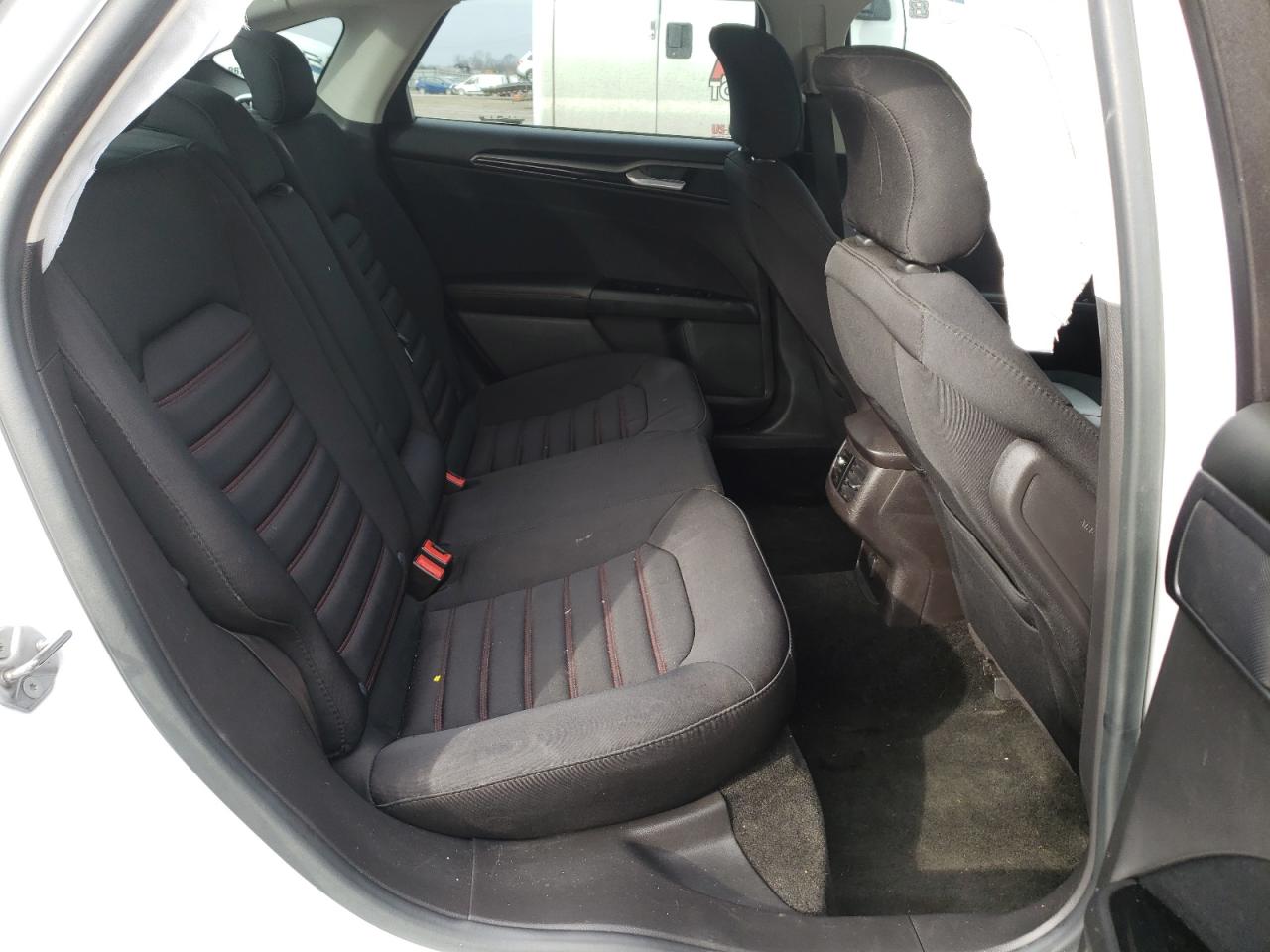 Photo 6 from auction – 2016 FORD FUSION SE with VIN 3FA6P0H74GR201293