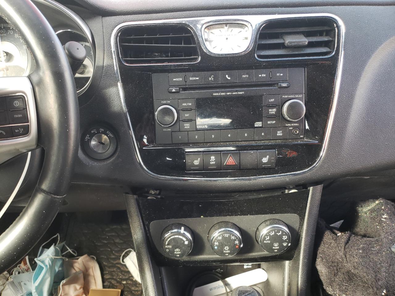 Photo 9 from auction – 2013 CHRYSLER 200 LIMITE with VIN 1C3CCBCG6DN520564