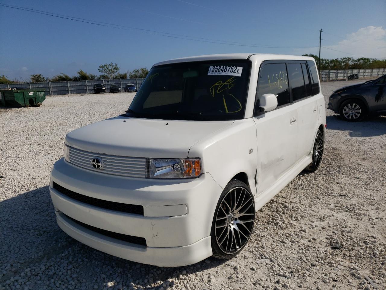Photo 2 from auction – 2006 SCION XB with VIN JTLKT324064082349