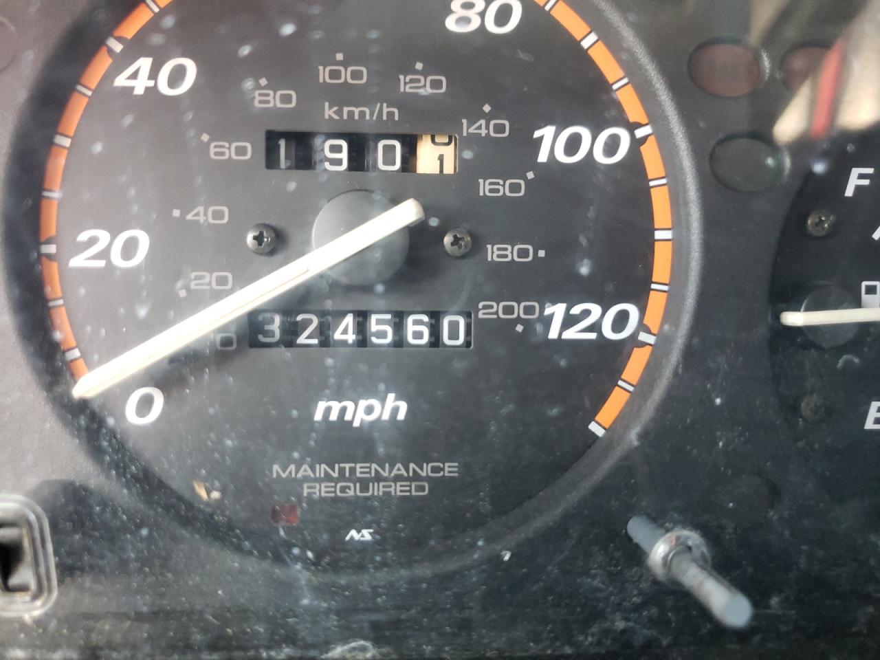 Photo 8 from auction – 1997 HONDA CR-V with VIN JHLRD1855VC046935