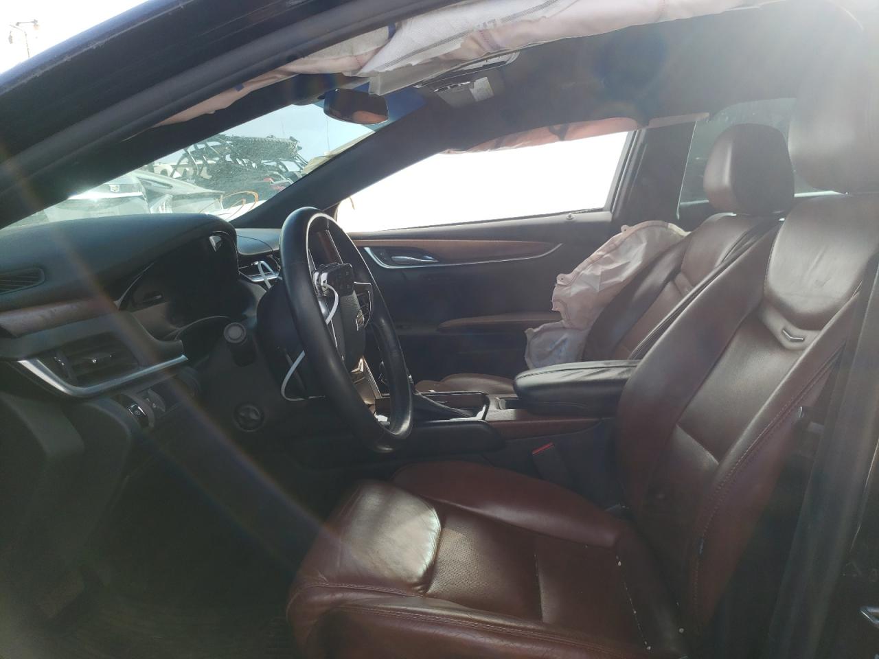 Photo 5 from auction – 2016 CADILLAC XTS LUXURY with VIN 2G61N5S30G9101116
