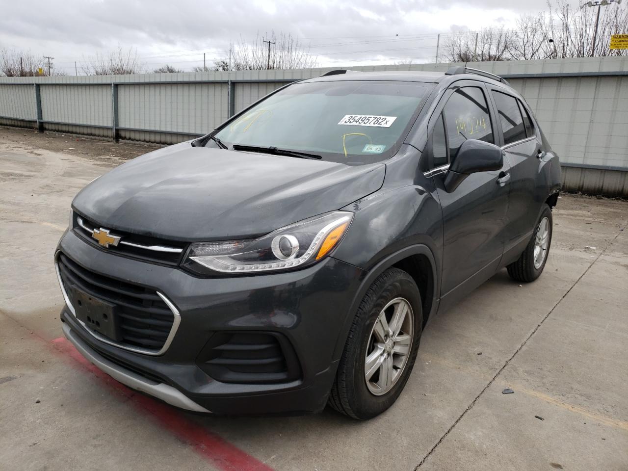 Photo 2 from auction – 2018 CHEVROLET TRAX 1LT with VIN 3GNCJLSB7JL284734